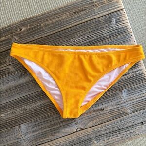 NWT Shade and Shore Bikini Bottoms in Sunflower Yellow - Size XL